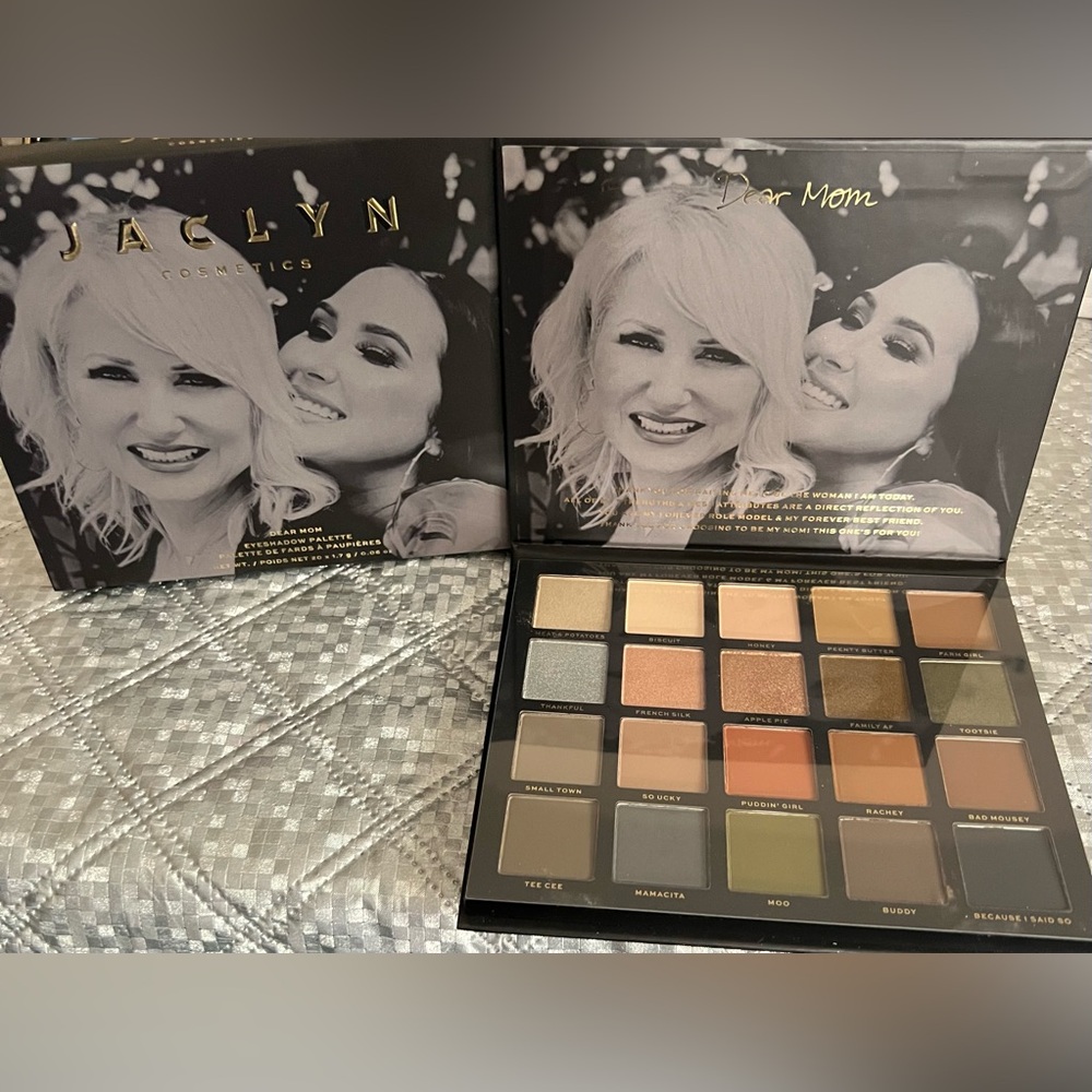 NEW Jaclyn Hill Dear Mom palette